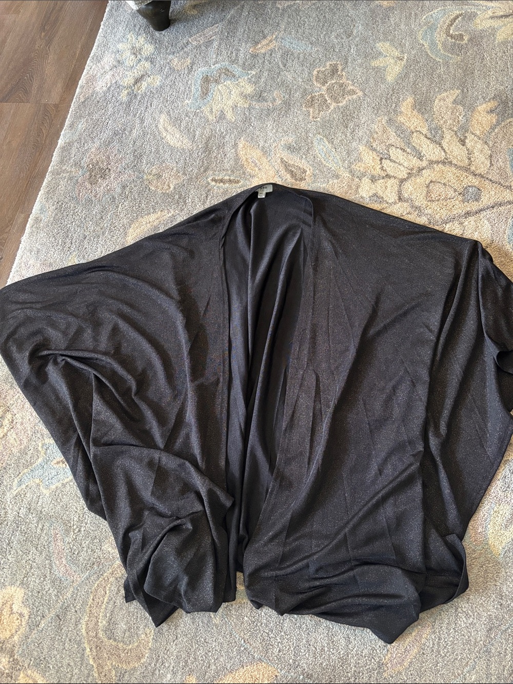 Umgee black and metallic gold kimono